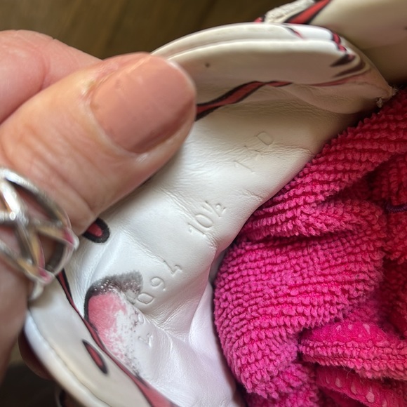 Used Authentic Gucci Ace Sneakers - Picture 6 of 7